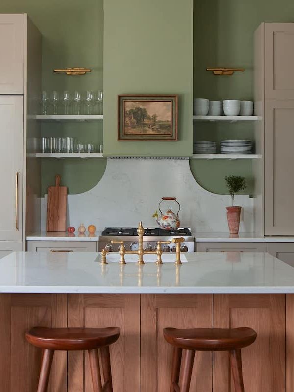 Charleston Airbnbs Offer Southern Charm in Spades