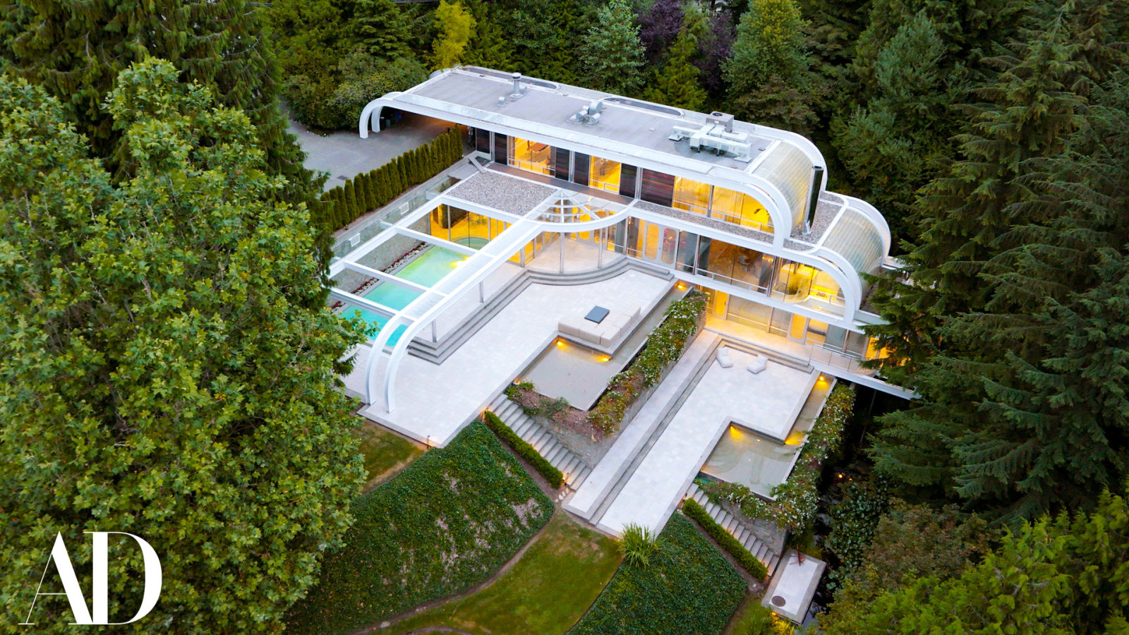 Inside a Legendary Modernist Home Designed to Flow Like a Waterfall